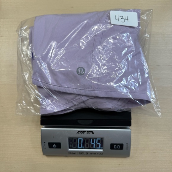 Lululemon Tracker Shorts III Purple Swift Ultra Women’s 6 Running Athleisure - Picture 9 of 11